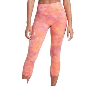 Athleta Salutation Stash Pocket II Capri Leggings